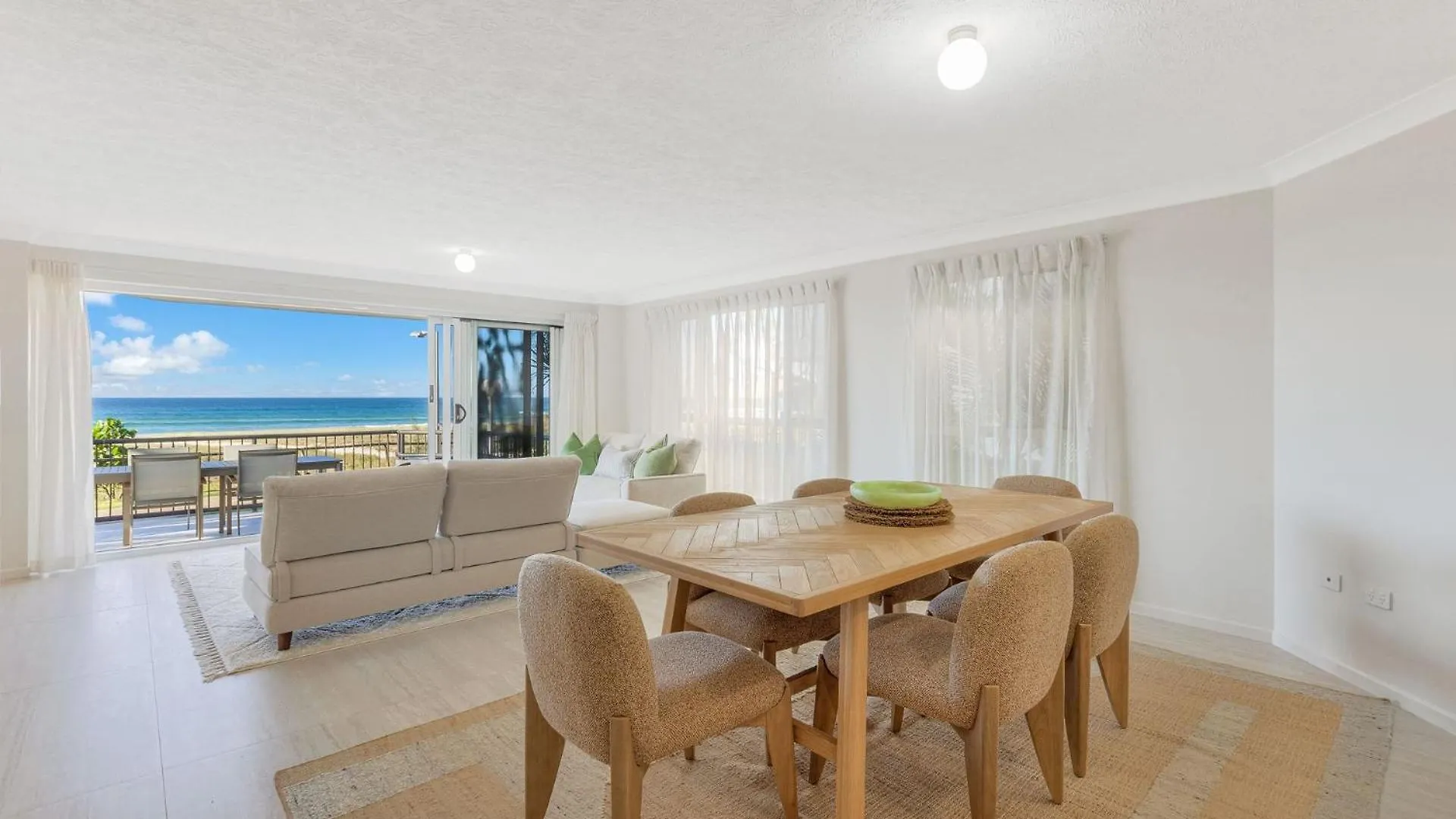 Apartment Bilinga Beach Living Gold Coast Australia
