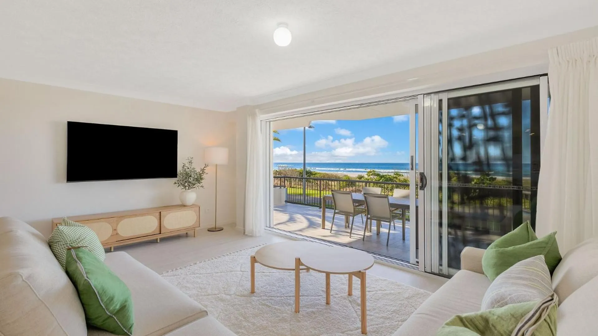 Bilinga Beach Living Gold Coast 0*,  Australia